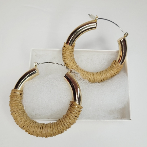 2 Pair Forever 21 Silver Earrings Gold with Hemp Rope Wrap And Silver Heavy Cute - Picture 4 of 7